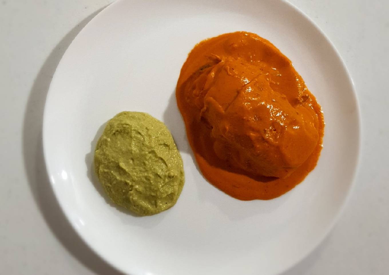 Pollo Momia, con puré de ejote