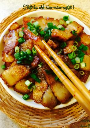 Hình của món Thịt ba chỉ rim mặn ngọt !.
