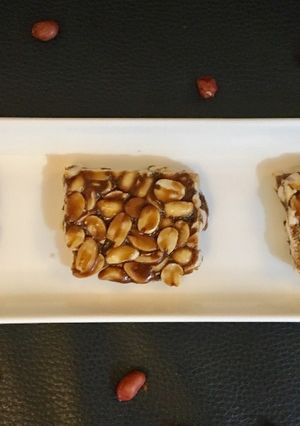 A picture of Peanut chikki.