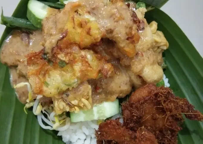 Nasi Pecel Pincuk Vegetarian