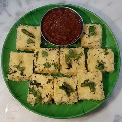 A picture of Khaman Dhokla.