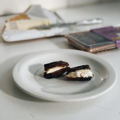 A picture of Dates & Cheese Sandwich.