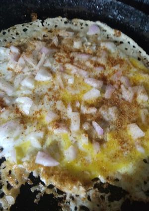 A picture of Egg Dosa.