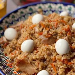 A picture of Uzbekistan Chicken Plov.