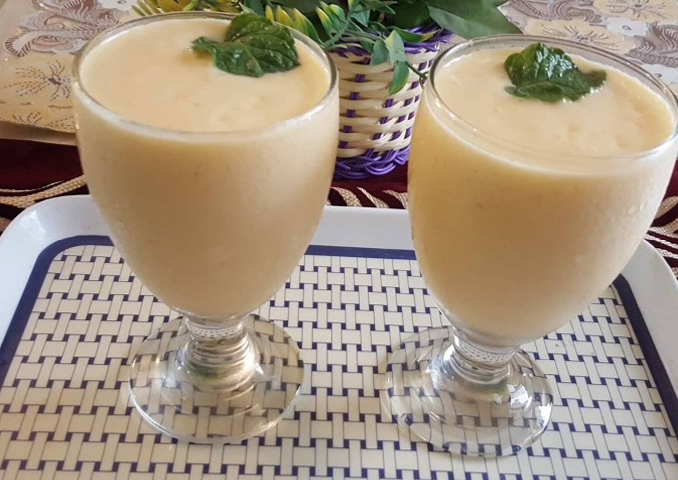 Mango lassi
