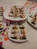 Uramaki de "pollo rebozado, lechuga y mayonesa"