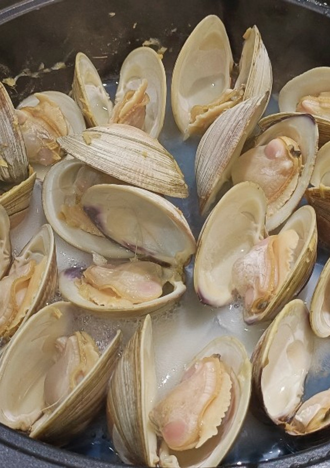酒蒸牛奶貝 的食譜成品照片