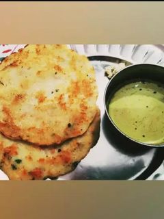 उत्तपम(Uttapam recipe in Hindi) रेसिपी मुख्य फोटो