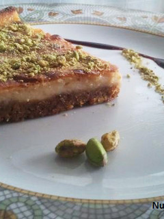 Foto principal de Tarta de queso de cabra y pistachos