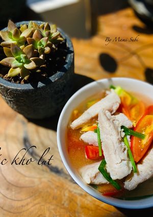 Hình của món Cá thác lác kho lạt với cà chua.
