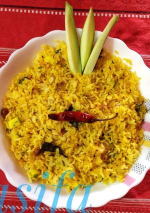 A picture of Mavinkayi chitraanna Mango Rice.