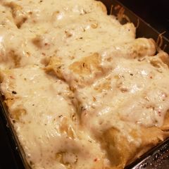 A picture of Chicken Verde Enchiladas.