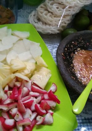 Foto resep Rujak buah mantaps