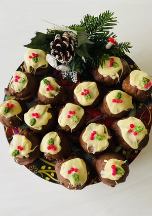 A picture of Biscoff xmas mini pudding.