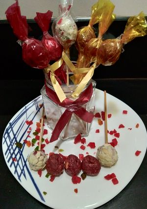 A picture of Beet chocolate lollipop.