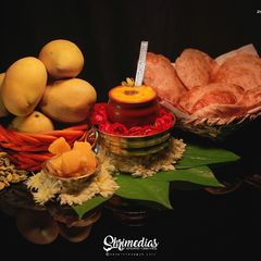 A picture of SHEEKARNI (rasayana / aamras in North karnataka accent).
