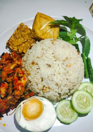 Foto resep Nasi liwet ala Binsele