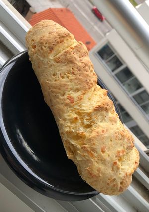 Una foto de Pan de queso fácil