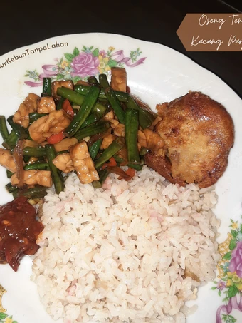 Cara Gampang Membuat Resep 30. Oseng tempe kacang panjang yang Sempurna Anti Ribet, Uenak Banget