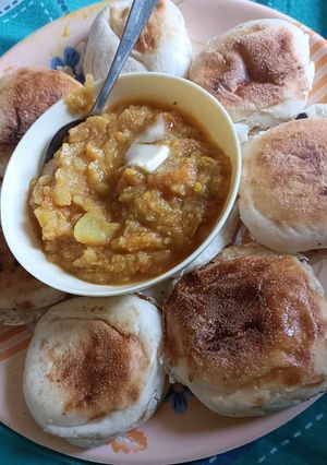 A picture of Pav bhaji.
