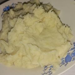 Mashed potatoes A picture of Mashed potatoes.