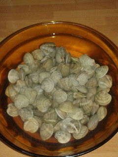 Una foto de Chirlas en salsa marinera