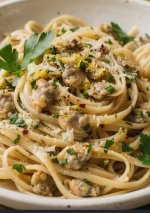 A picture of Linguine with Canned Clam Sauce.