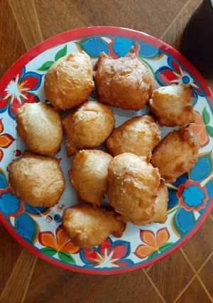 Una foto de Buñuelos de sábado de Gloria