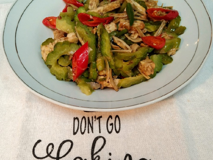 Cara Gampang Membuat Oseng Pare Teri, Bikin Ngiler