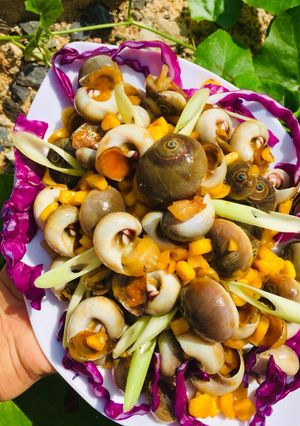 Hình của món Ốc mỡ xào bơ tỏi.