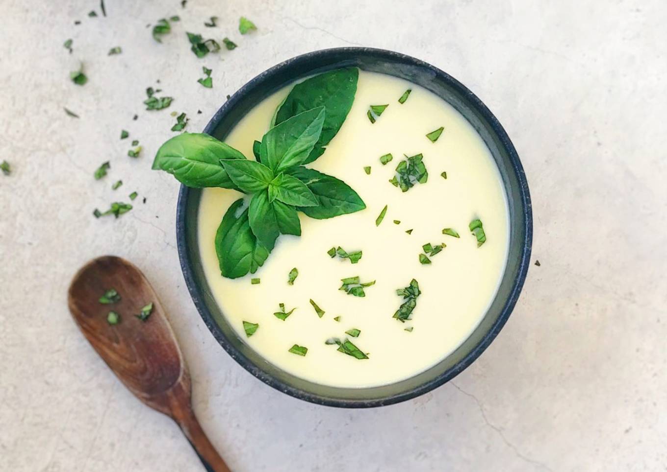Vichyssoise o crema de puerros fría