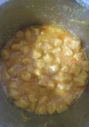 A picture of Gatte ki sabzi.