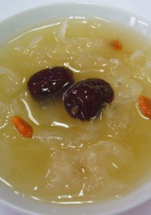 白木耳甜湯 的食譜成品照片