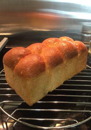A picture of Chocolate filling Pull apart bread.