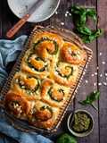 🌿🍞 PESTO ROLLS