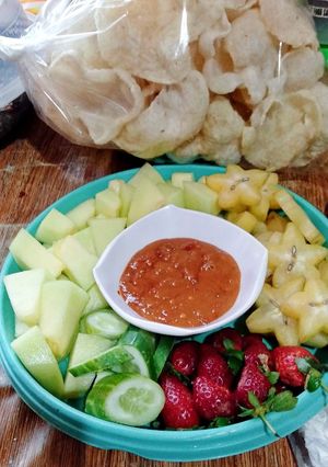 Foto resep Lutis bumbu kacang😋😋😋