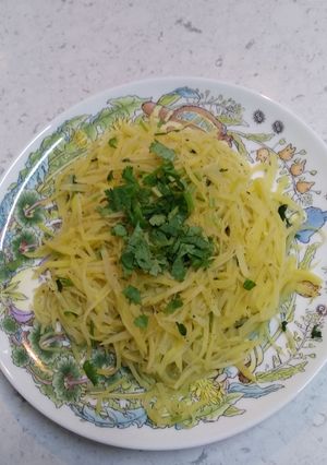 A picture of Pan fry potatoes (gamja bokkeum).