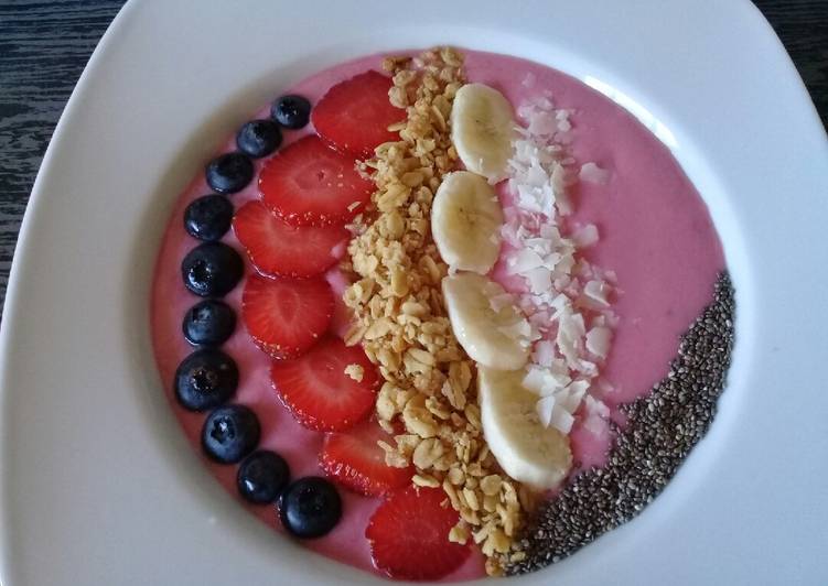How to Prepare Perfect Blueberry smoothie bowl