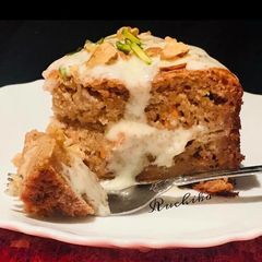 A picture of Carrot & Nuts cake.