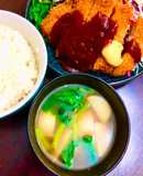 Sopa de miso con hojas de nabo y nabo Japonés CABU TO CABUNOJA NO MISOSIRU🇺🇾🇯🇵蕪と蕪の葉の味噌汁