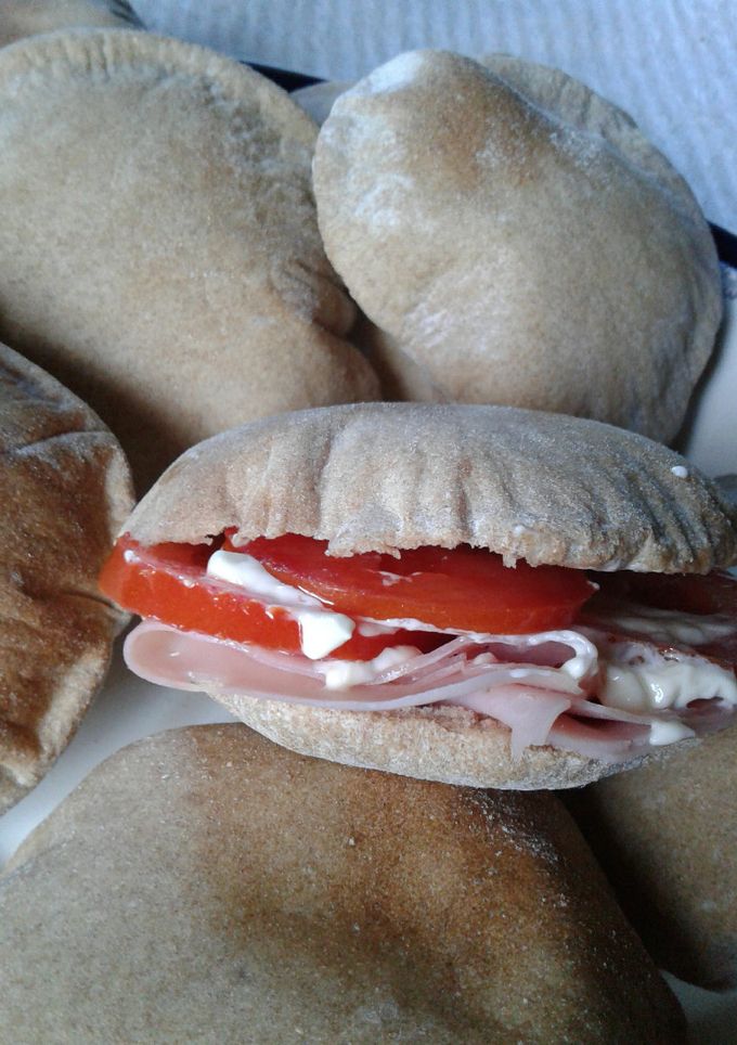 Una foto de Pan Pita o Pan Árabe con harina integral