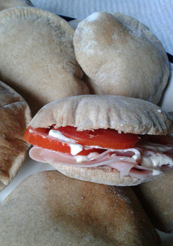 Una foto de Pan Pita o Pan Árabe con harina integral