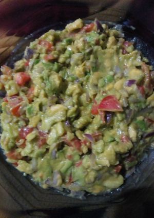 A picture of Guacamole#authormarathon#.