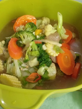 Cara Mudah Membikin Resep Capcay bakso yang Lezat Anti Ribet, Uenak Banget