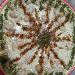 A picture of Mix plate Dahi bhalay.