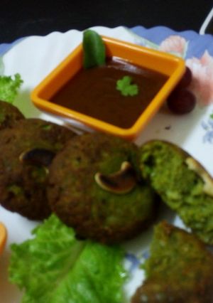 A picture of Hare bhare kabab.