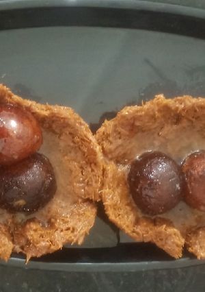 ગુલાબ જામુન(Gulab jambun recipe in Gujarati) રેસીપી મુખ્ય ફોટો