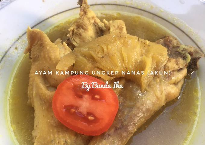 Ayam Kampung Ungkep Nanas (AKUN)