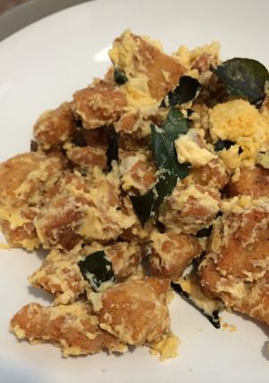 Foto resep Ayam Goreng Tepung Telur Asin 1 Butir Saja