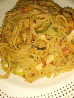 Spaghetti Jollof ainihin hoton girkin